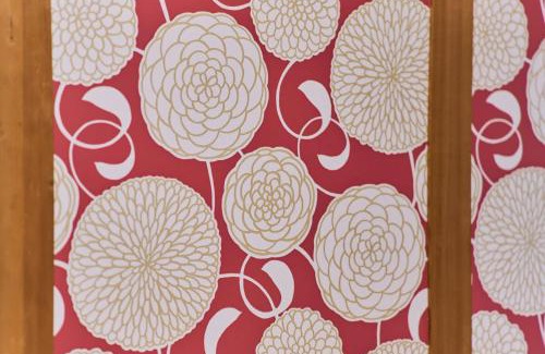 Inuyama Apartment | 犬山口駅10分 80インチ映画館有 無料駐車場 ベッド6台 ソファベッド1台 83平米 最大10名宿泊可