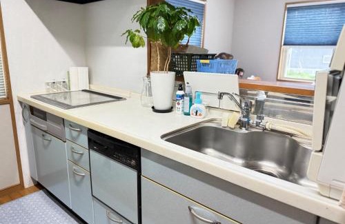 Kiho-cho Apartment | 苔ハウスMoss House