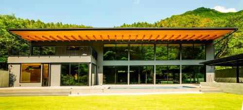 Tsuru Villa | 郷音 The Summit Club