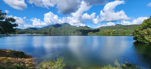 Seolcheon-myeon House | 누림과 섞임의 스테이