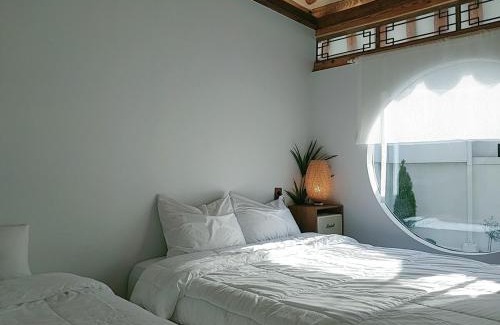 Gyeongju House | 이손한옥,대형자쿠지,무료자전거,자동커피머신 등,마음을 쉬어가는공간