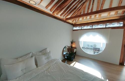 Gyeongju House | 이손한옥,대형자쿠지,무료자전거,자동커피머신 등,마음을 쉬어가는공간