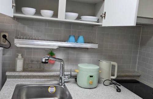 Seongnae-dong Apartment | 천호역깨끗한원룸