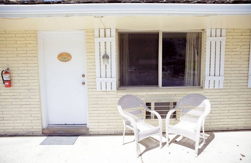 Sevier Apartment | 0126) Candy Suite 126