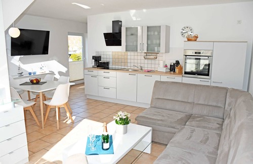 Dranske Apartment | 02 Holiday apartment with terrace OG Dranske - beautiful vacation apartments in Dranske on
