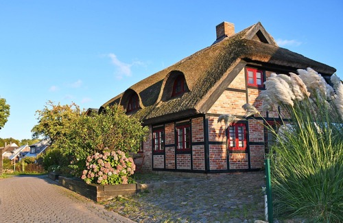 Gager Apartment | 04 Holiday apartment Veilchen with lake view - Haus am Höft in Gager with lake view