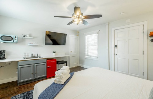 Chattanooga Cabin | 06: The Mollino Room - A PMI Scenic City Vacation Rental
