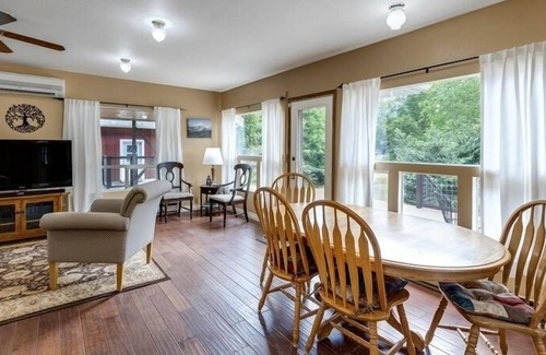 Whatcom County House | 08MBH - WiFi - Pets Ok - A/C - F/P by RedAwning