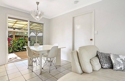 Marcoola Apartment | 1/18 Lorraine Avenue