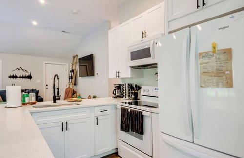 Pisgah House | 1/2 Acre Pond, Rec Room! Private Oasis in Nanjemoy