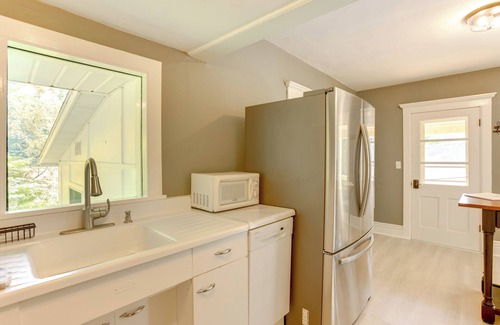 Frankfort House | 1/2 Mi to Dtwn Frankfort: Cozy 'Fernhaven' Home!