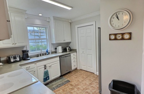 Demere Park House | 1/2 mile to the beach, private pool, dog friendly, and a park!