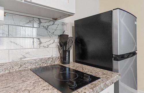 Mesa House | 1.3 Miles From Downtown Mesa- 702 B