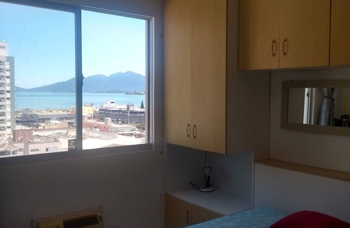 Campinas Apartment | 1/4 bedroom apartment with garage and sea view