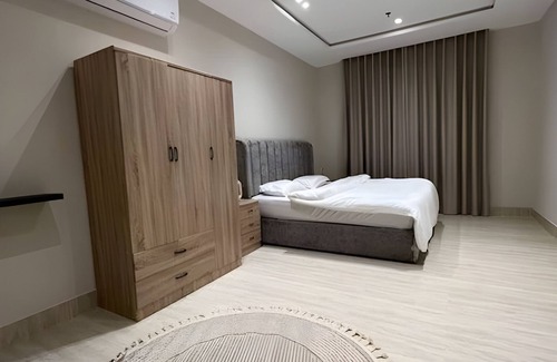 Al Khobar Apartment | 1/7 - شقة راقية 4 غرف نوم