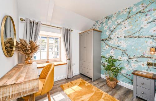 West Looe House | 1 Bake Cottage Serenity - Premium Coastal Retreat in Looe, Cornwall