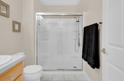 Rocky Hill Apartment | 1 Bd Accessory Apt on Residential Cul-de-sac