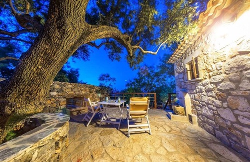 Skinaria House | 1 Bd Family Suite In Zakynthos