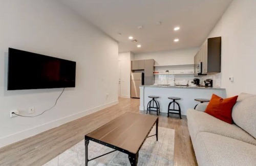 Pflugerville Apartment | 1 bdr Suite w/pool, workspace, 17mins from Domain