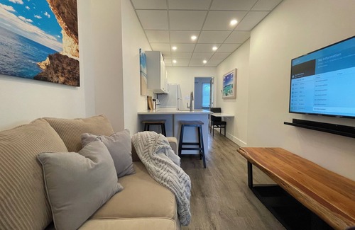 Sarnia Apartment | 1 BDRM Downtown Executive Suite