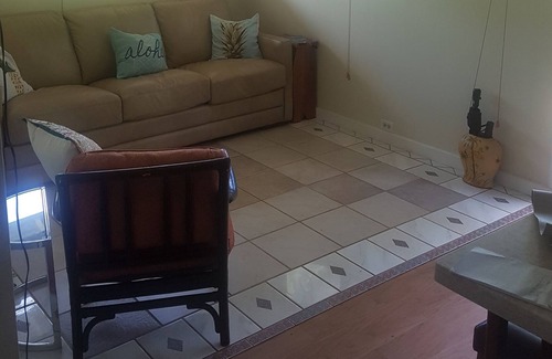 Kaneohe Apartment | 1 Bed apartment AC TempurPedic California King
