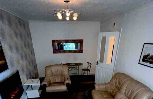 Greenock Apartment | 1 bed Apartment in Secure and Convenient Location