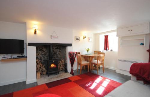 Burton Bradstock House | 1 Bed in Burton Bradstock DC016