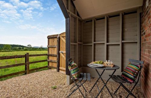 Okeford Fitzpaine House | 1 Bed in Sturminster Newton 94279