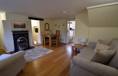 Wool House | 1 Bed in Wool DC153