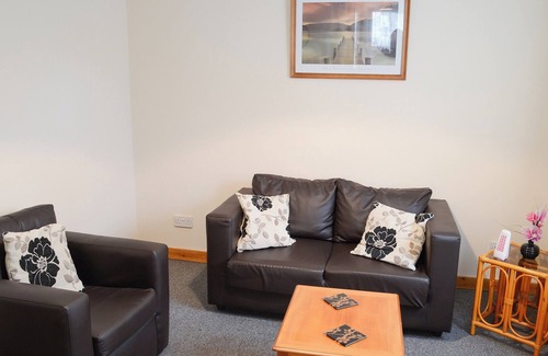 Cromarty Firth Cottage | 1 bedroom accommodation in Alness, near Invergordon