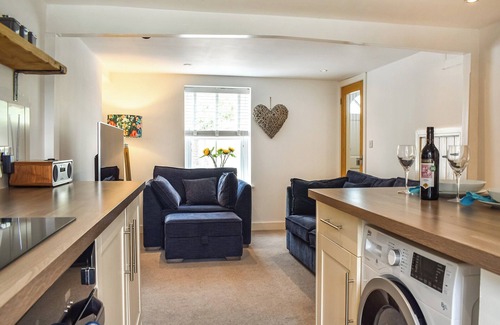 Maiden Newton Cottage | 1 bedroom accommodation in Maiden Newton