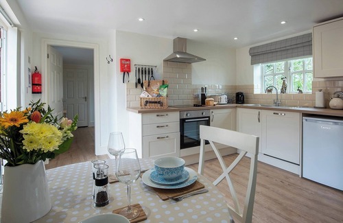West Ashby Cottage | 1 bedroom accommodation in Fulletby, near Horncastle