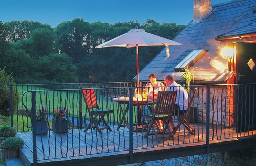 Porthyrhyd Cottage | 1 bedroom accommodation in Pontyberem, Carmarthenshire