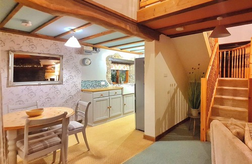 Porthyrhyd Cottage | 1 bedroom accommodation in Pontyberem, Carmarthenshire