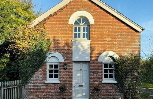 Winchester Cottage | 1 bedroom accommodation in Owslebury, near Winchester