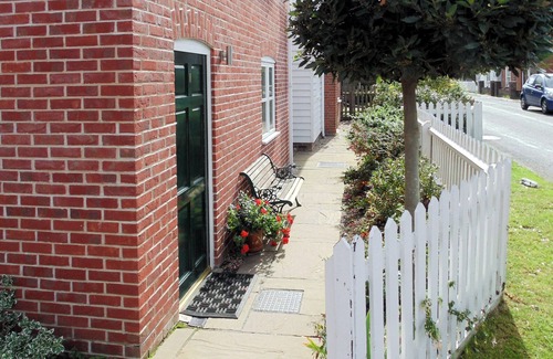Birch Cottage | 1 bedroom accommodation in Birch, near Colchester