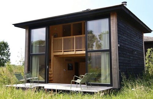 Nieuw-West Cabin | 1 bedroom accommodation in Amsterdam
