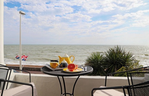 Sandgate Cottage | 1 bedroom accommodation in Sandgate