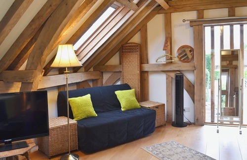 Henfield Cottage | 1 bedroom accommodation in Small Dole, near Henfield