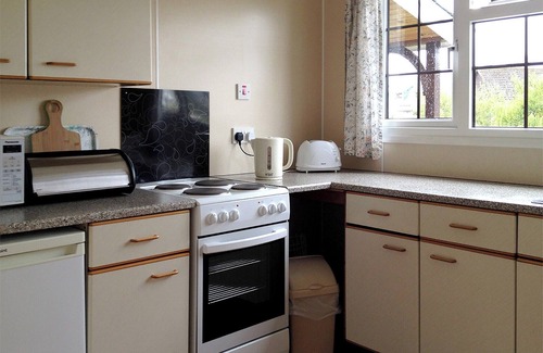 Irstead Cottage | 1 bedroom accommodation in Wroxham, Norfolk Broads
