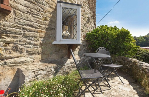 Salcombe Cottage | 1 bedroom accommodation in Batson