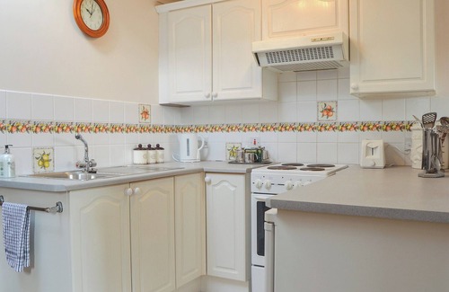Apse Heath Cottage | 1 bedroom accommodation in Apse Heath, near Shanklin