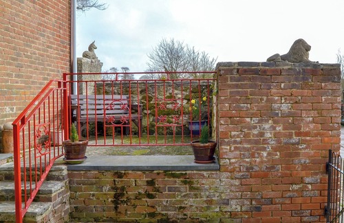 Apse Heath Cottage | 1 bedroom accommodation in Apse Heath, near Shanklin