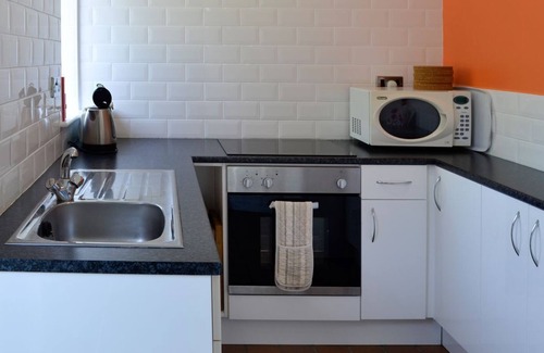 Bryn-crug Cottage | 1 bedroom accommodation in Bryncrug, near Tywyn