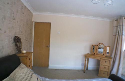Ammanford Apartment | 1 bedroom Annex in the heart of Amman Valley