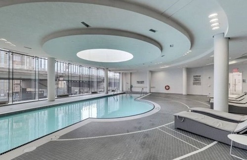 Toronto Entertainment District Condo | 1 Bedroom Condo - Located in the heart of Down Town Toronto