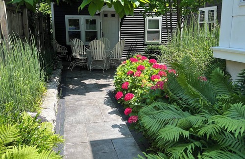 South Haven Cottage | 1-bedroom cottage steps to Lake Michigan Beach fire pit