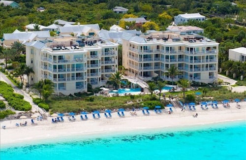 The Bight Condo | 1 Bedroom Direct Oceanfront Condo at Windsong on the Reef