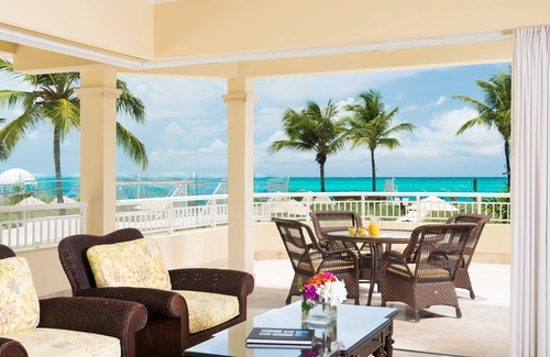 The Bight Condo | 1 Bedroom Direct Oceanfront Condo at Windsong on the Reef