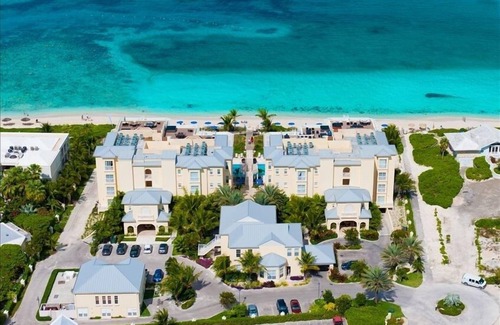 The Bight Condo | 1 Bedroom Direct Oceanfront Condo at Windsong on the Reef